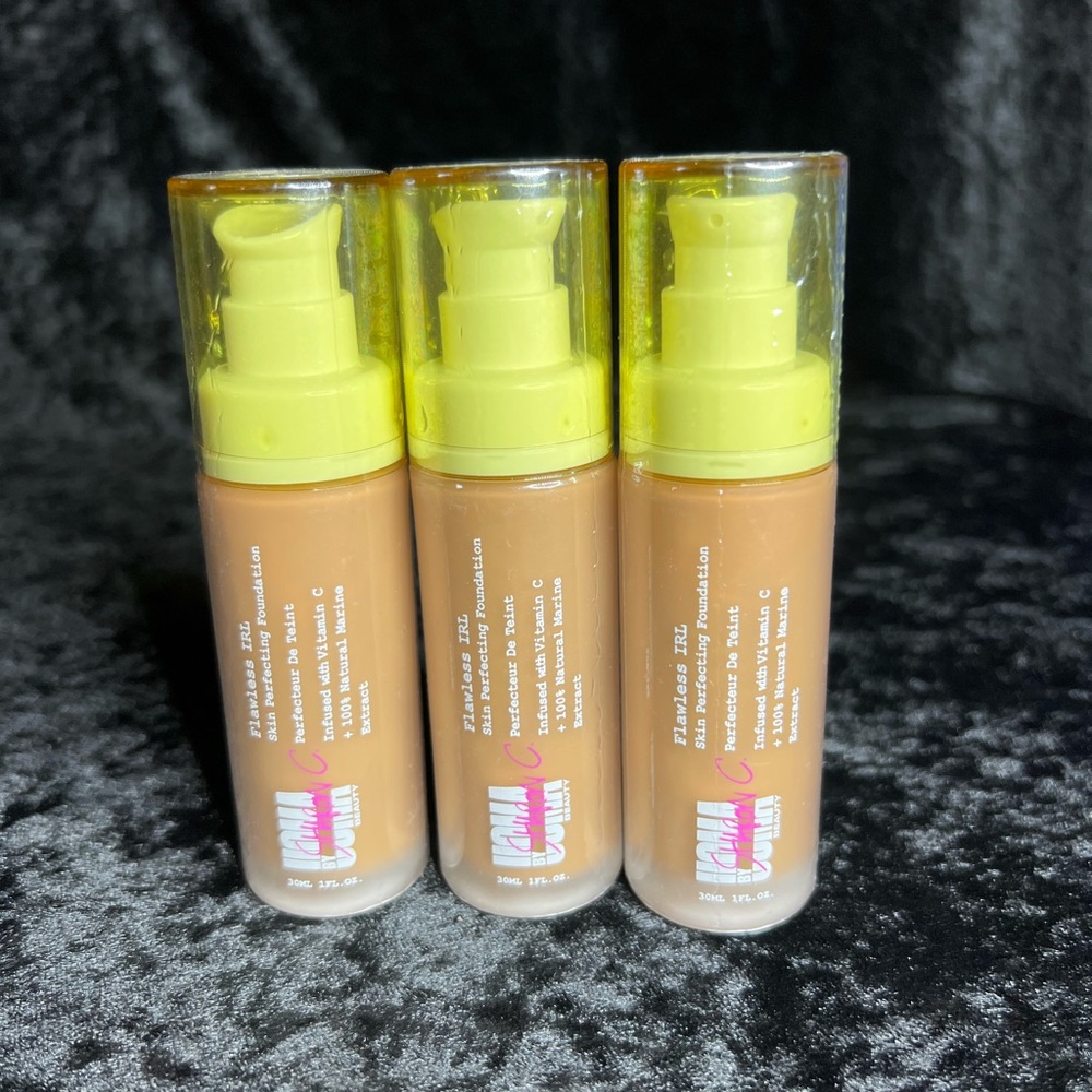 3 Pack! Uoma by Sharon C Flawless IRL Skin Perfecting Foundation Bronze Venus T4